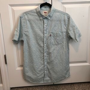 Levi’s Casual Button Down Shirt